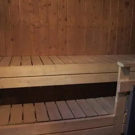 Holiday Sauna *